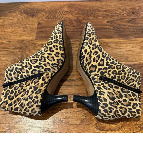 Collection by Clarks Women’s Linvale Sea Leopard Kitten Heel Boots – Size 7.5 - Picture 6 of 11